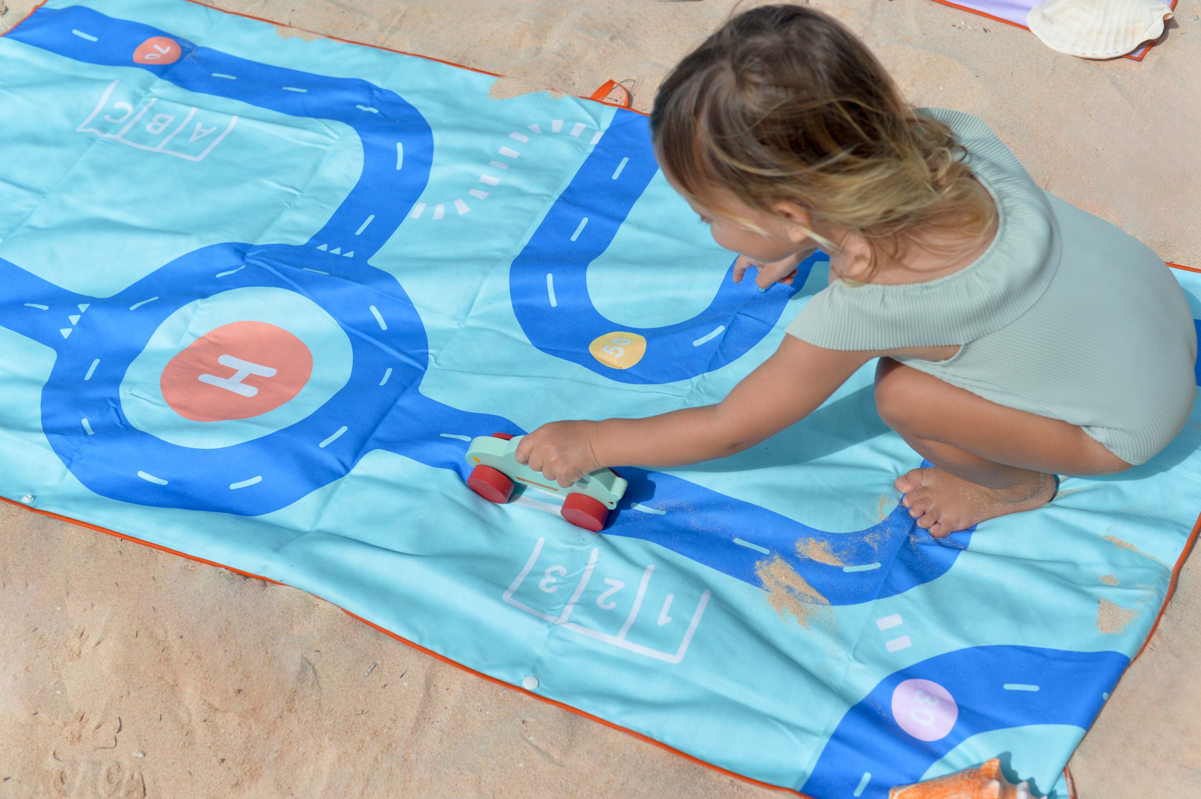 Quut Spiel Handtuch  M (140 x 70cm) -  Road