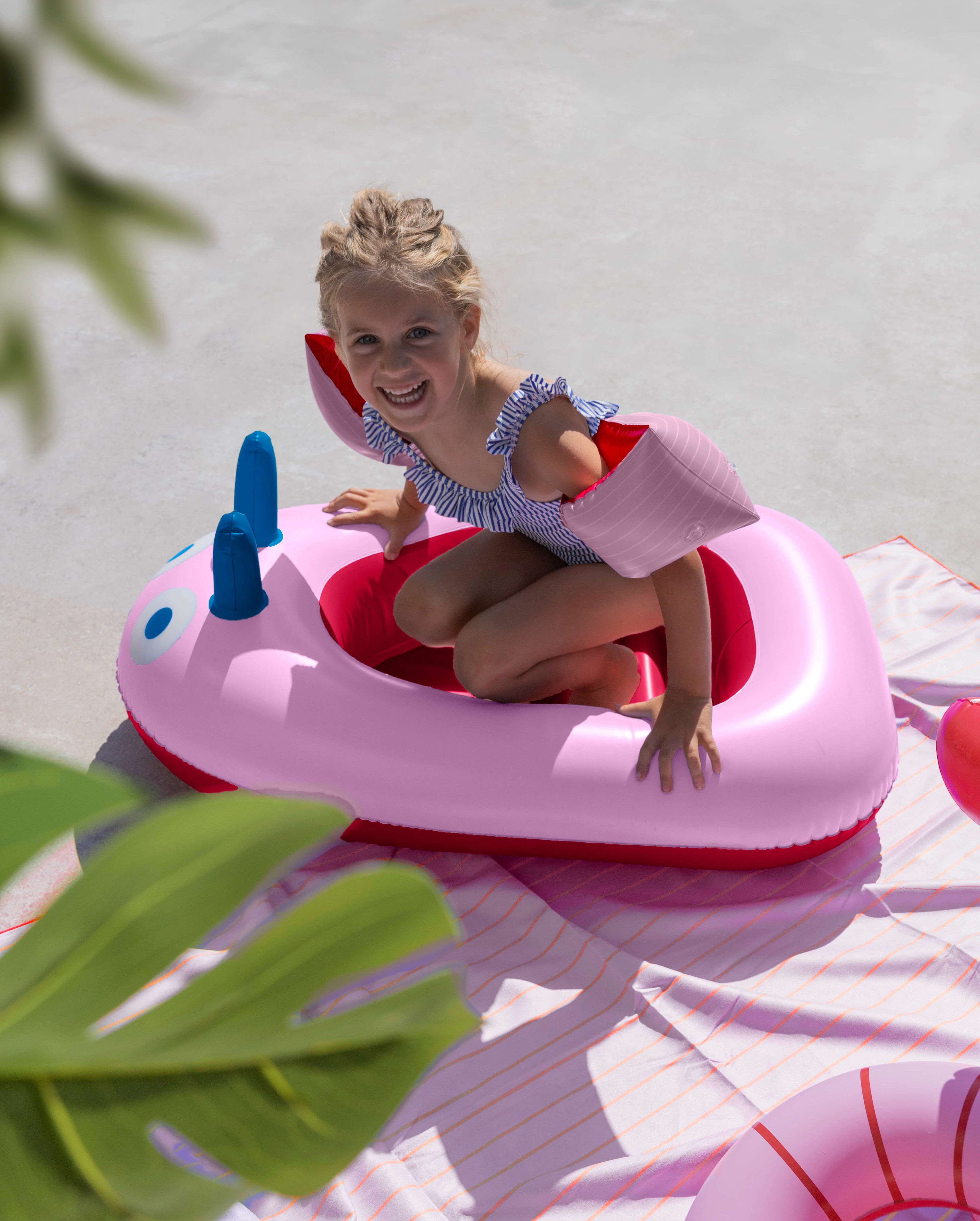 Quut Inflatable Boat Cherry