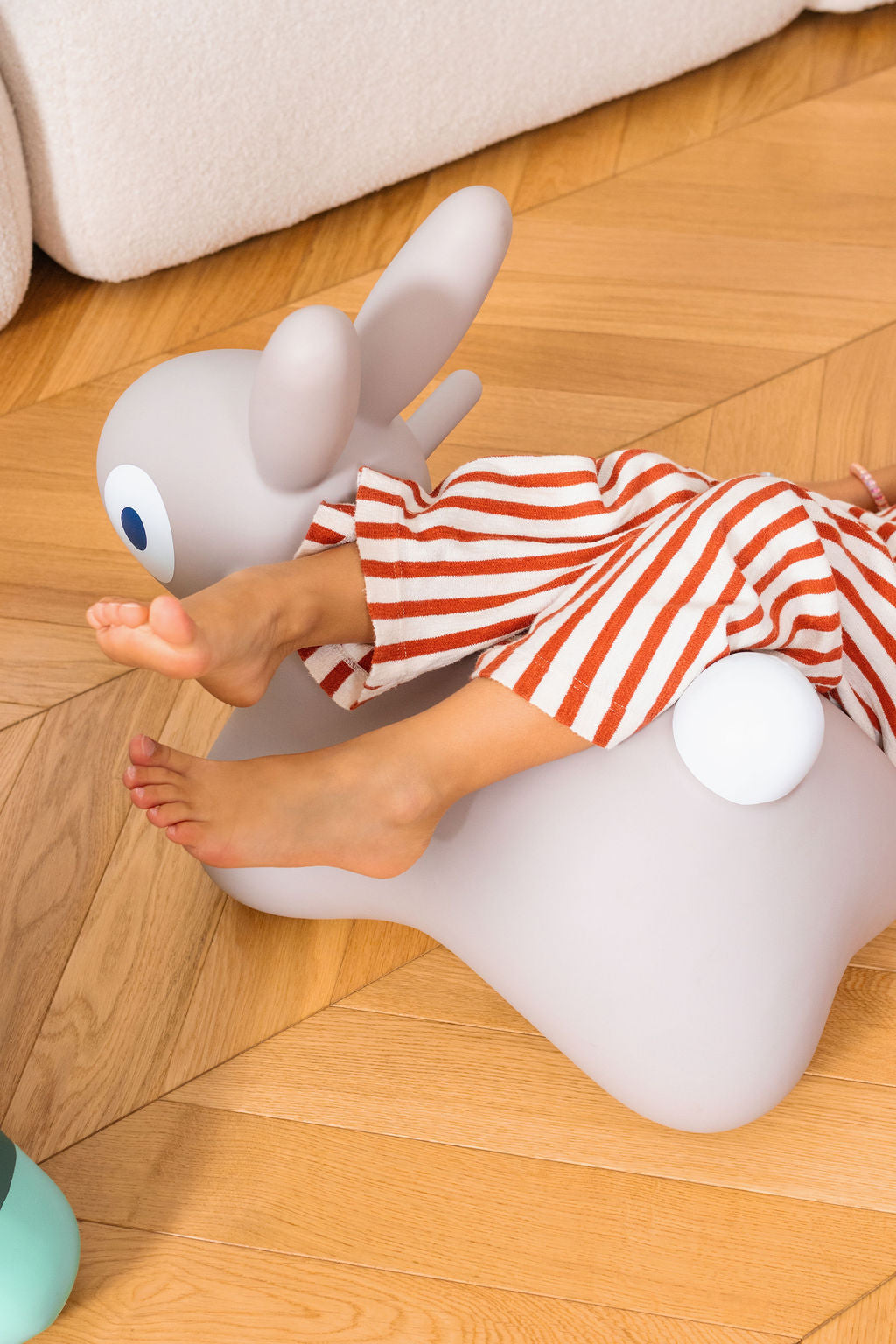 Quut Hoppi - Bunny Warm grey