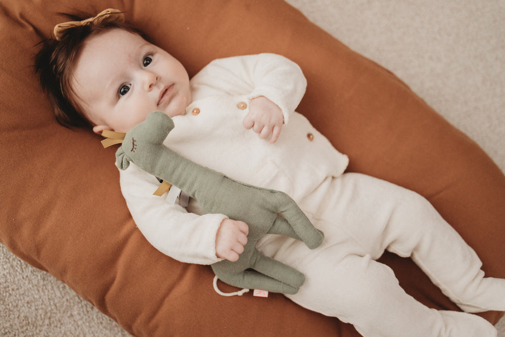 Kikadu Greifling Giraffe Olive