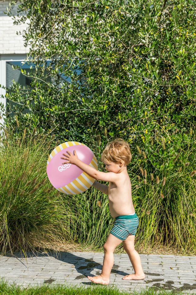 Quut Beach ball 30cm - Banana pink
