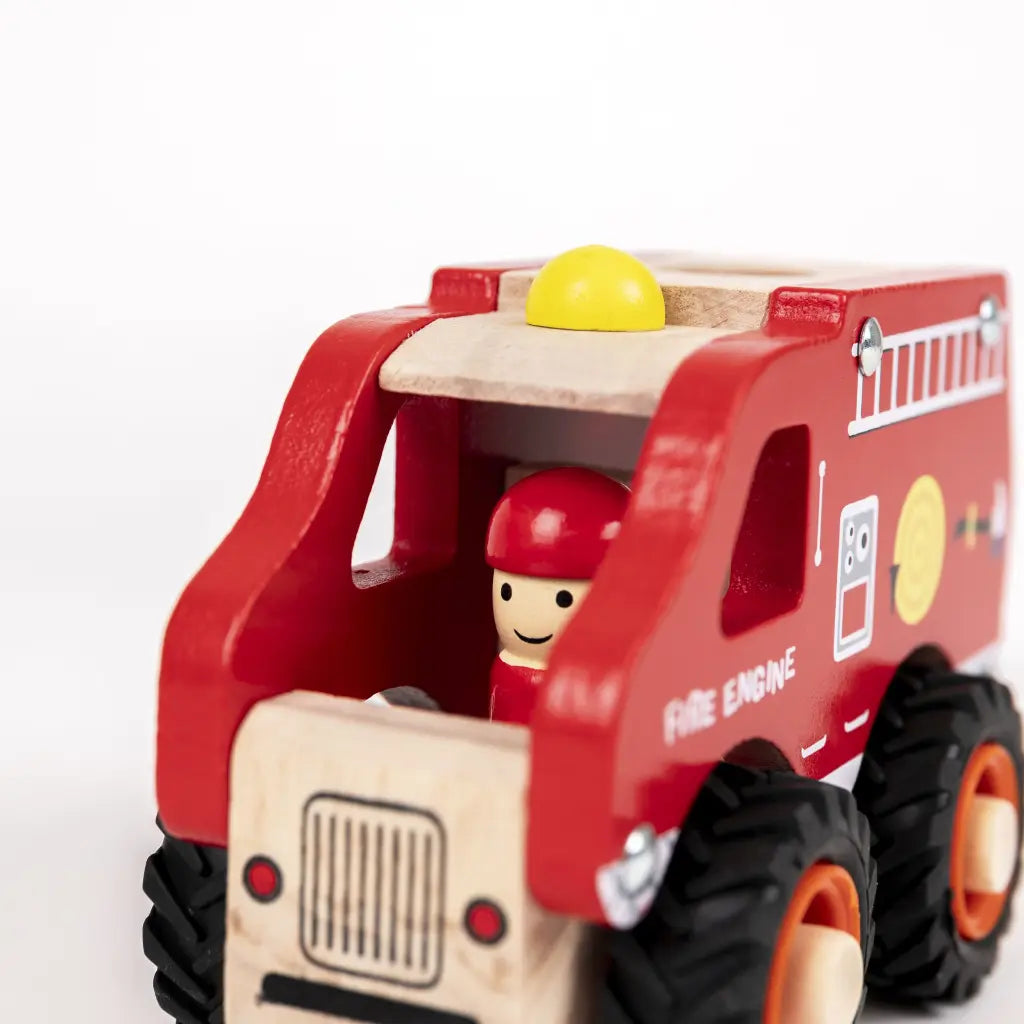 Egmont FEUERWEHRAUTO AUS HOLZ