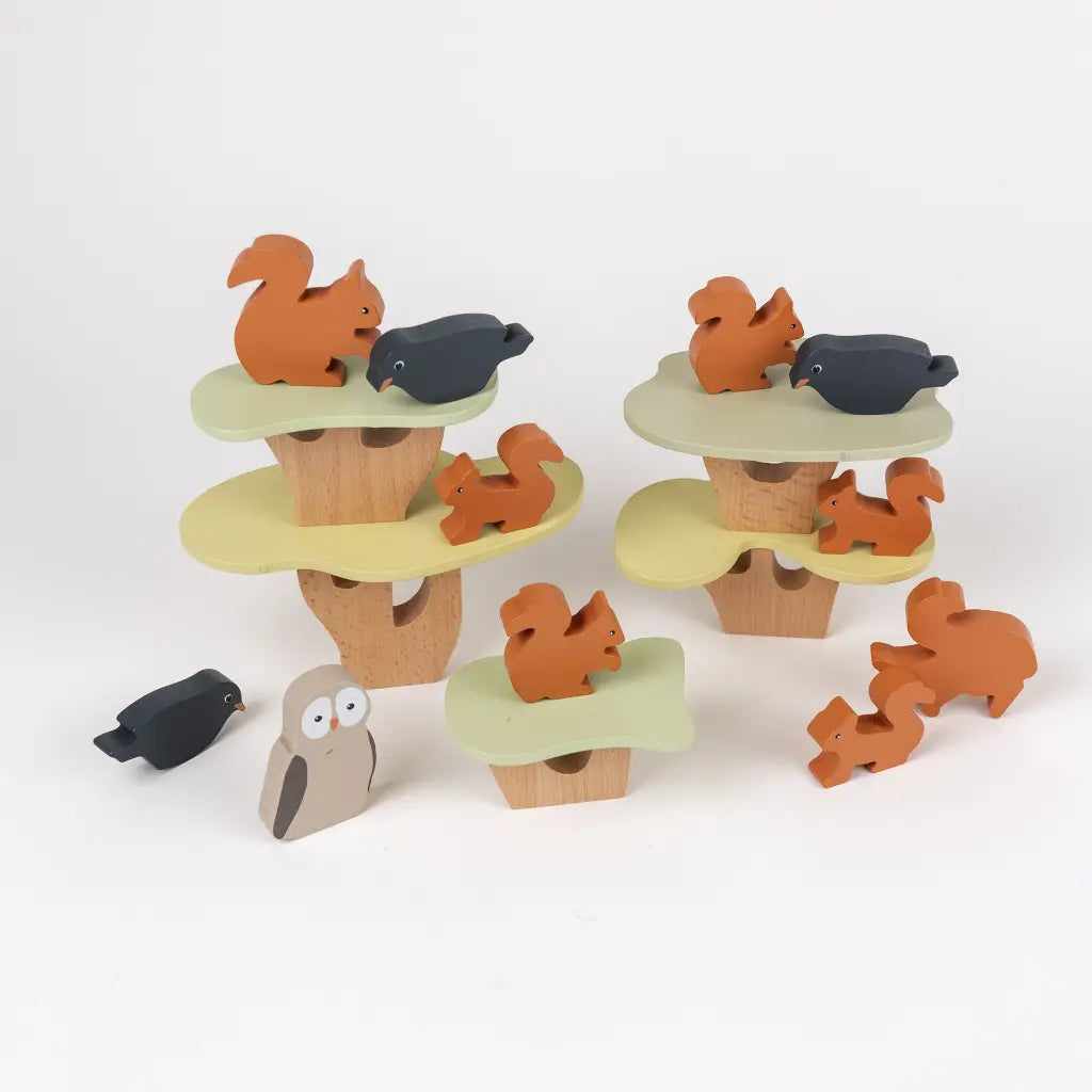Egmont Toys STAPELSPIEL EICHHÖRNCHEN