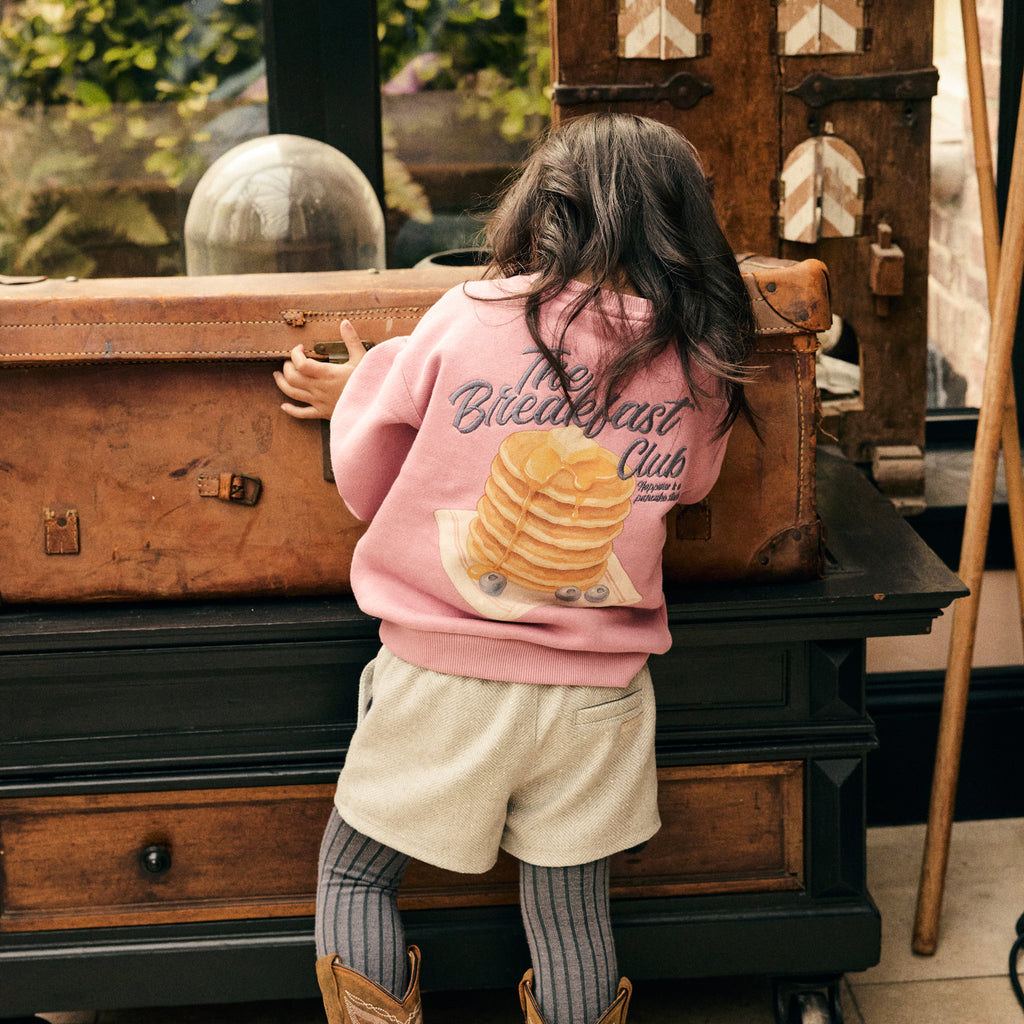 Daily Seven HW26 Sweater Backprint