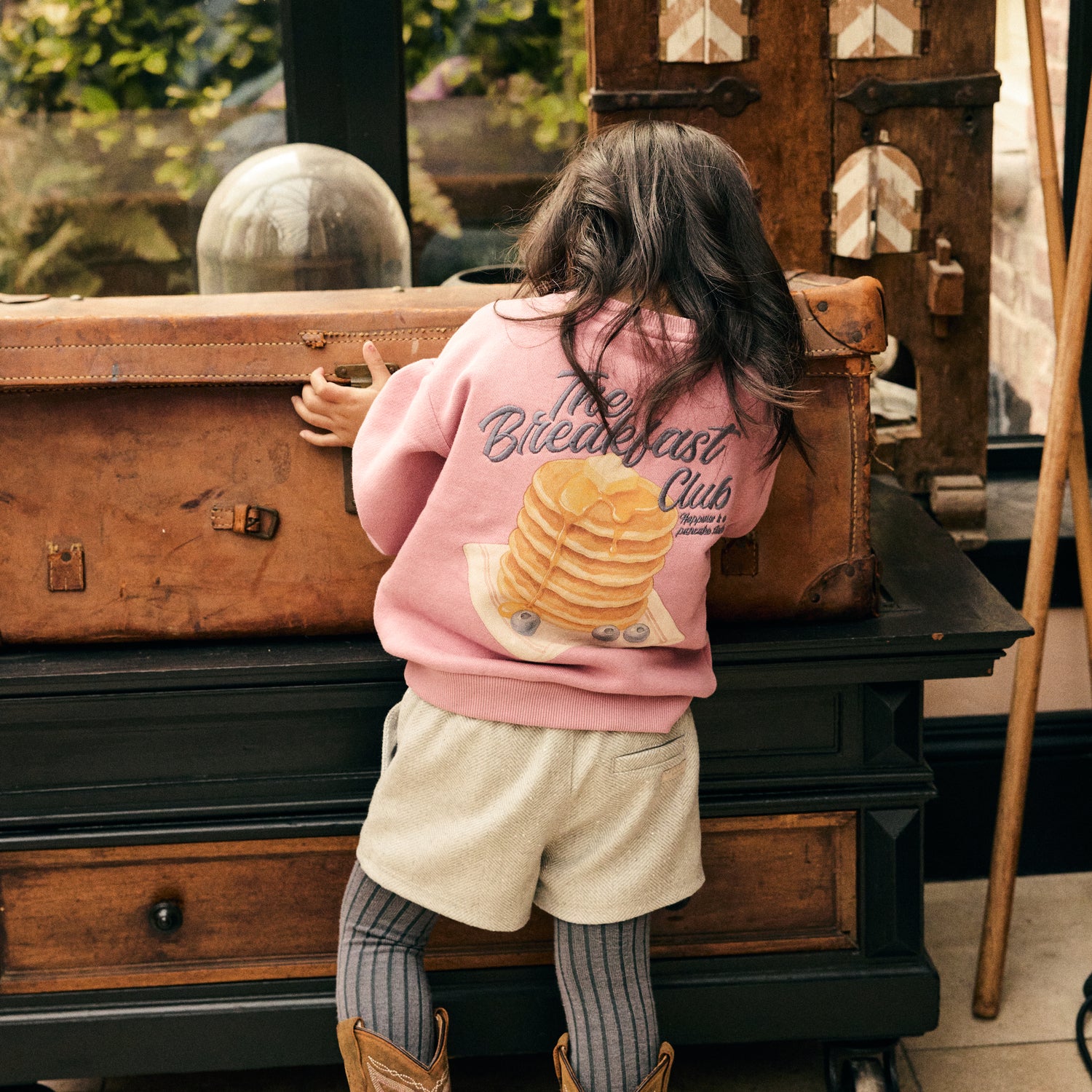 Daily Seven HW26 Sweater Backprint