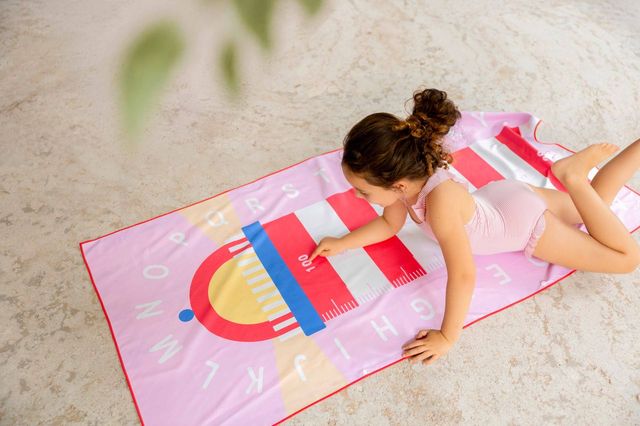 Quut Spiel Handtuch  M (140 x 70cm) -  Lighthouse Cherry