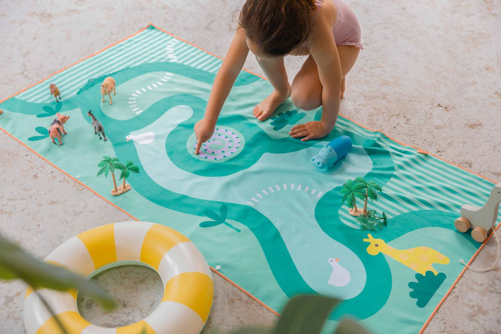 Quut PlayTowel M (140 x 70cm) - Safari
